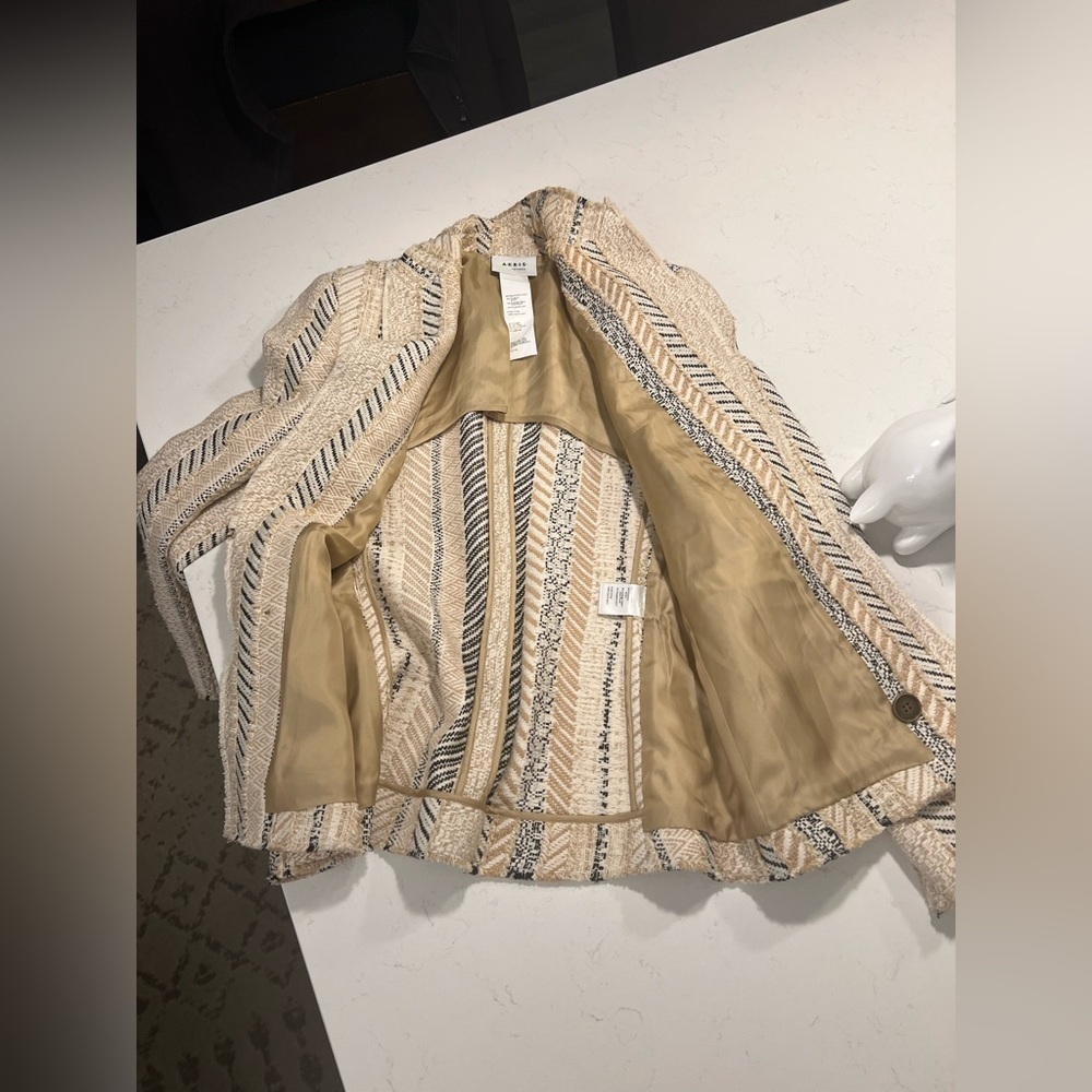 Akris Punto Fringed Patchwork Tweed
Blazer Jacket Size 8 - Picture 8 of 16